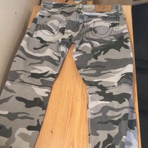 True Religion Men’s gray camo jeans
